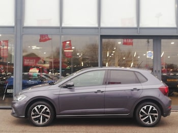 Used Volkswagen Polo 2024 for sale - 77638446: Photo