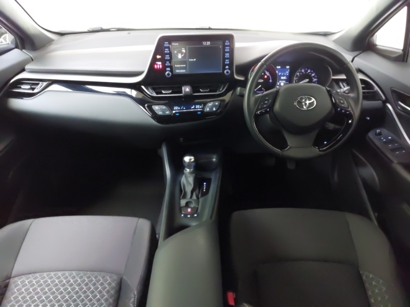 Used Toyota C-HR 2022 for sale - 76865000: Photo 2