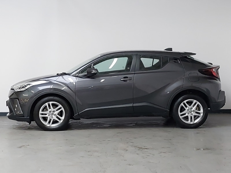 Used Toyota C-HR 2022 for sale - 76865000: Photo 4