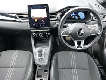 Used Renault Captur 2023 for sale - 78532789: Photo