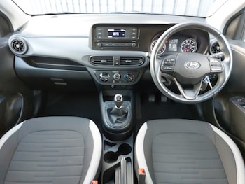Used Hyundai i10 2022 for sale - 76347633: Photo