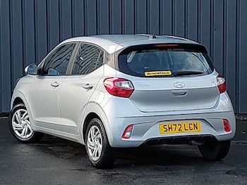 Used Hyundai i10 2022 for sale - 76347633: Photo