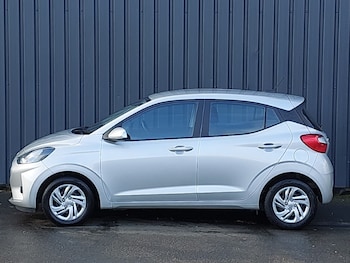 Used Hyundai i10 2022 for sale - 76347633: Photo