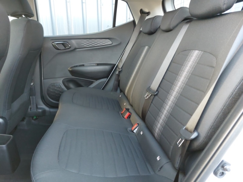 Used Hyundai i10 2022 for sale - 76347633: Photo 6