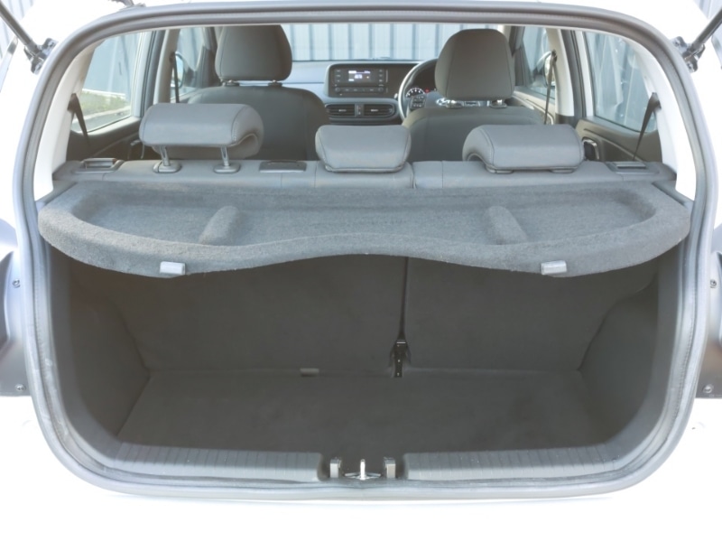 Used Hyundai i10 2022 for sale - 76347633: Photo 8