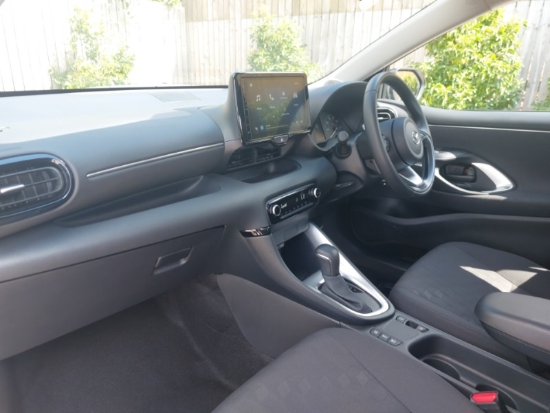 Used Mazda Mazda2 HYBRID 2024 for sale - 77876736: Photo 5