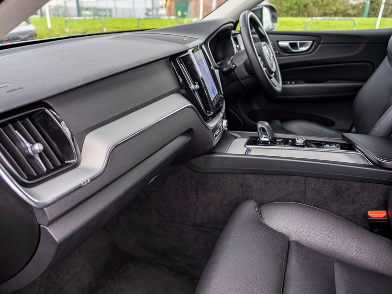 Used Volvo XC60 2023 for sale - 76720781: Photo 5