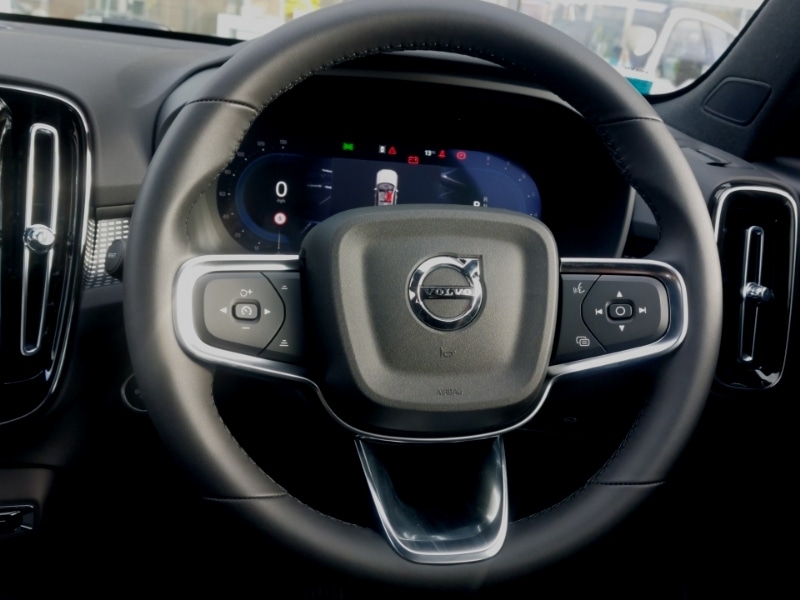 Used Volvo XC40 2025 for sale - 78032427: Photo 7