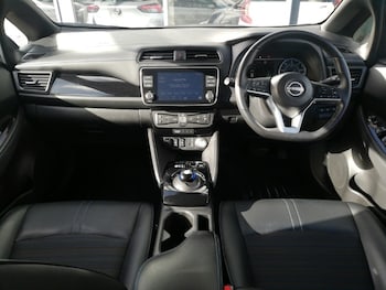 Used Nissan Leaf 2022 for sale - 78023218: Photo