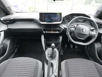 Used Peugeot 2008 2023 for sale - 78777622: Photo