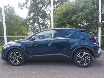 Used Toyota C-HR 2023 for sale - 78928049: Photo