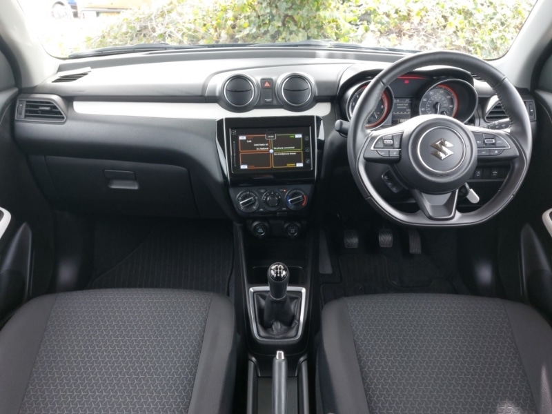 Used Suzuki Swift 2023 for sale - 78013965: Photo 2