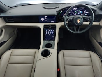 Used Porsche Taycan 2021 for sale - 77816999: Photo