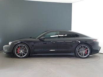 Used Porsche Taycan 2021 for sale - 77816999: Photo