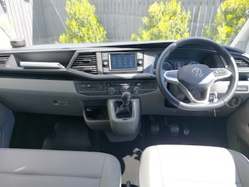 Used Volkswagen Transporter Shuttle 2024 for sale - 79432512: Photo