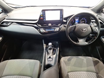 Used Toyota C-HR 2021 for sale - 79327375: Photo