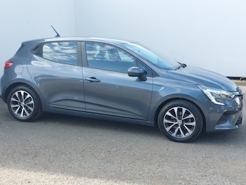 Used Renault Clio 2022 for sale - 79255393: Photo