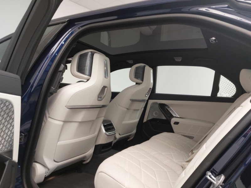 Used BMW i7 2025 for sale - 77052770: Photo 12