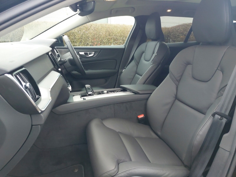 Used Volvo V60 2025 for sale - 77704492: Photo 5