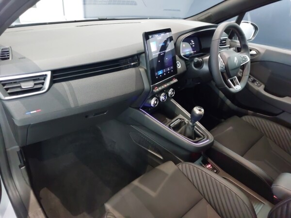 Used Renault Clio 2024 for sale - 76233274: Photo 5