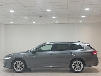 Used Skoda Superb 2024 for sale - 78423011: Photo