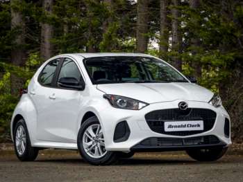2025 - 1.5i Hybrid Centre Line 5dr CVT