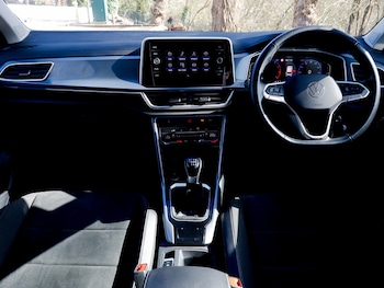 Used Volkswagen T-Roc 2023 for sale - 78343378: Photo