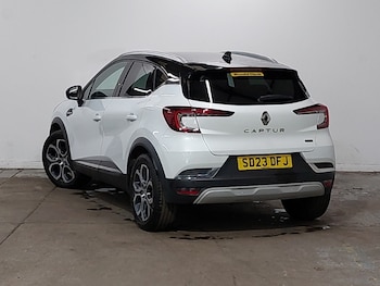 Used Renault Captur 2023 for sale - 78560633: Photo