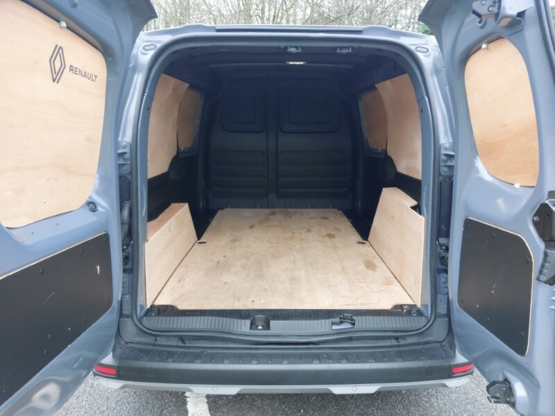 Used Renault Kangoo 2024 for sale - 77467799: Photo 8