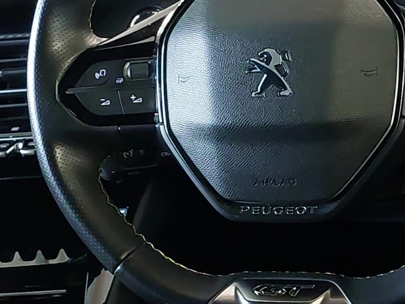 Used Peugeot 2008 2022 for sale - 76925864: Photo 10