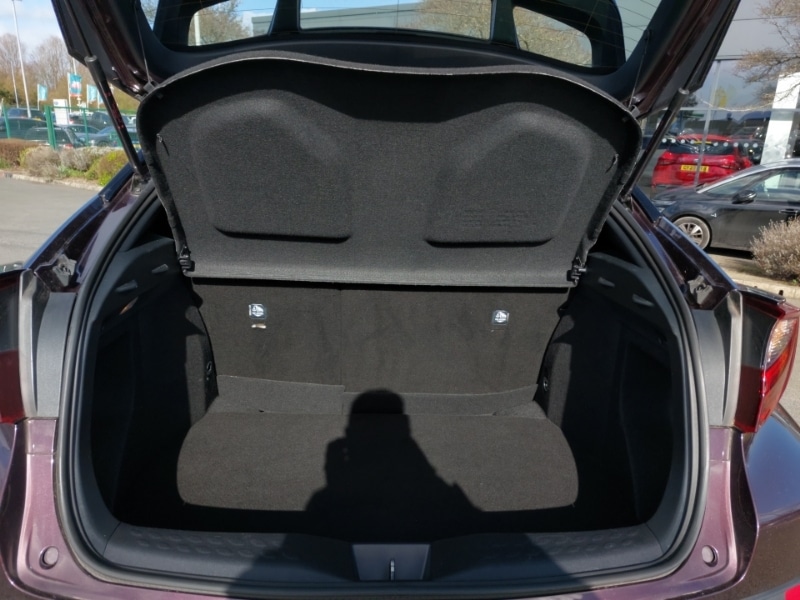 Used Toyota C-HR 2023 for sale - 77833105: Photo 8