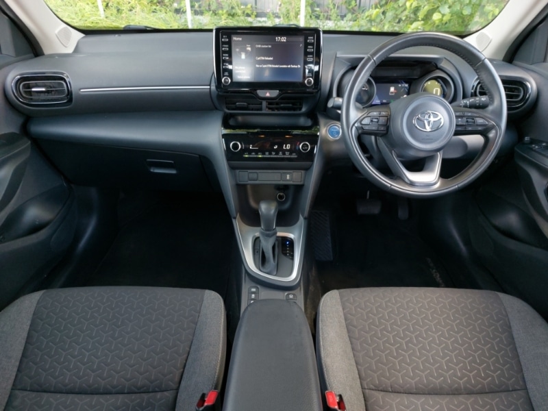 Used Toyota Yaris Cross 2022 for sale - 77476168: Photo 2