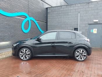 Used Peugeot 208 2022 for sale - 76880649: Photo