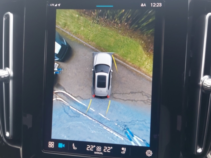 Used Volvo XC40 2023 for sale - 76785945: Photo 11