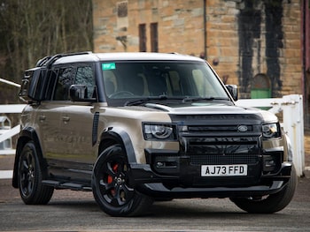 Used Land Rover Defender 2024 for sale - 77817489: Photo