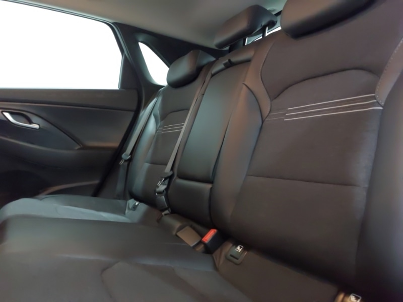 Used Hyundai i30 2023 for sale - 77290030: Photo 6