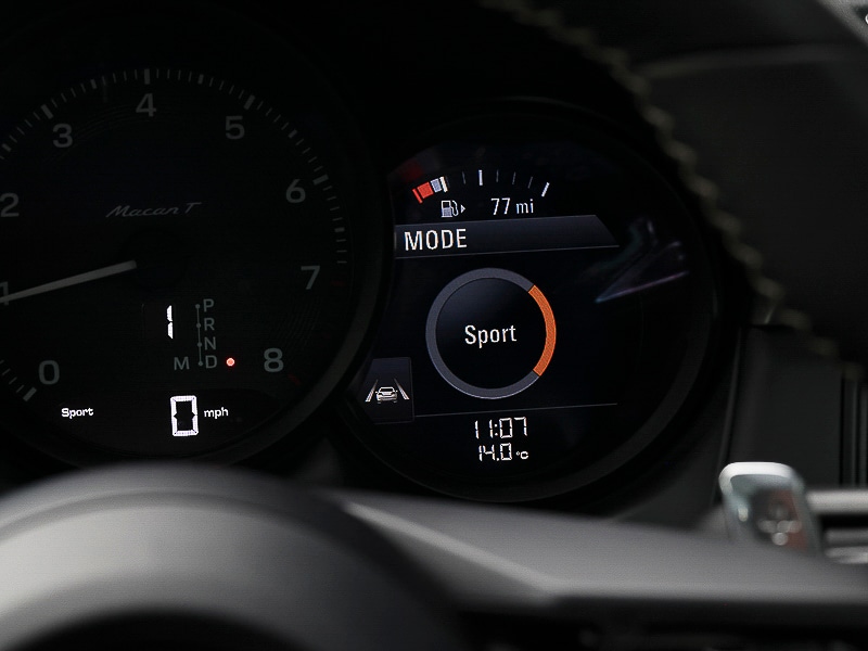 Used Porsche Macan 2022 for sale - 76571815: Photo 12