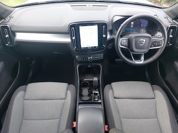 Used Volvo XC40 2023 for sale - 76456505: Photo