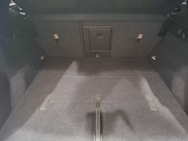 Used Volvo XC40 2024 for sale - 77314520: Photo 8