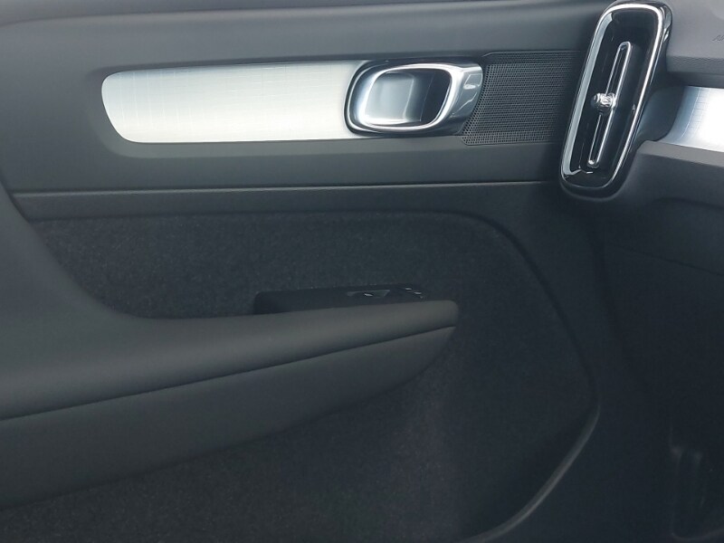 Used Volvo XC40 2024 for sale - 77732172: Photo 11