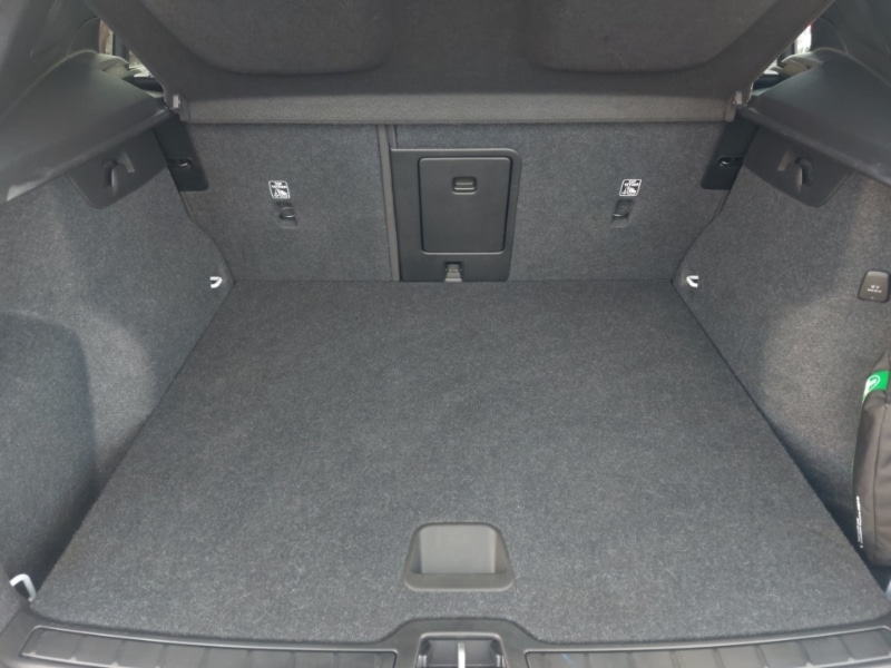 Used Volvo XC40 2024 for sale - 77732172: Photo 8