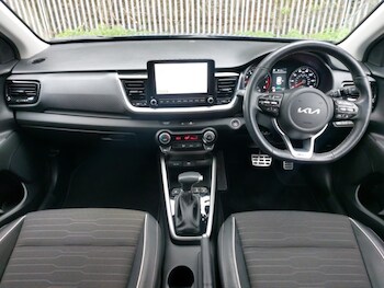 Used Kia Stonic 2023 for sale - 77299255: Photo