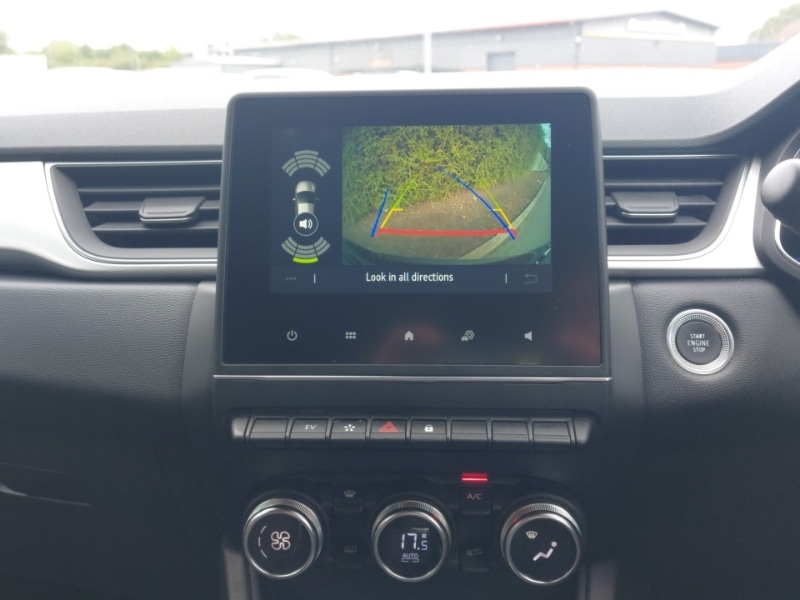 Used Renault Captur 2023 for sale - 77358128: Photo 11