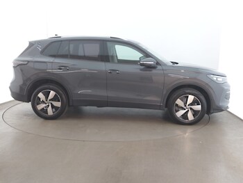 Used Volkswagen Tiguan 2024 for sale - 76233122: Photo