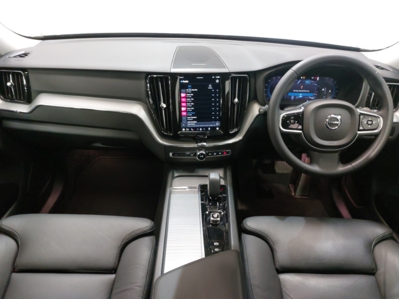 Used Volvo XC60 2024 for sale - 76947971: Photo 2