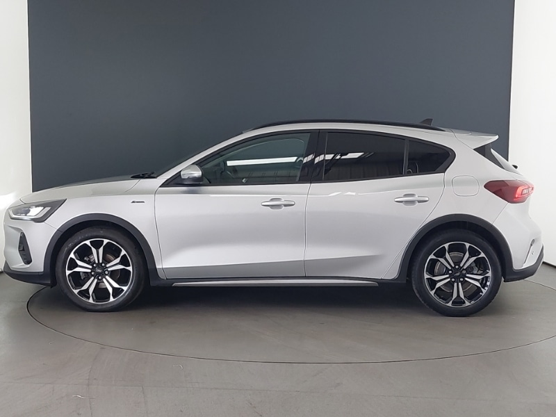 Used Ford Focus 2022 for sale - 76925635: Photo 4