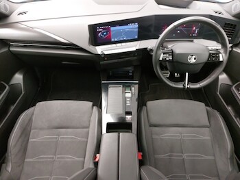 Used Vauxhall Astra 2024 for sale - 77913203: Photo