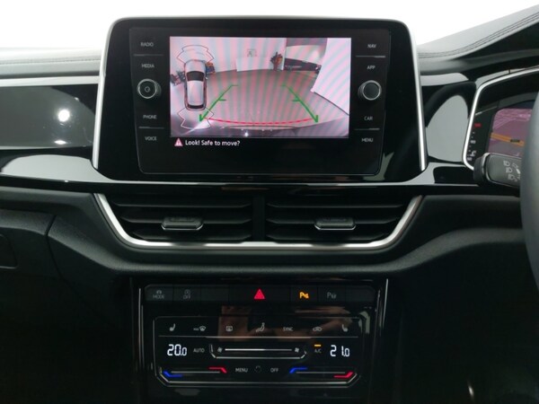 Used Volkswagen T-Roc 2024 for sale - 76269474: Photo 11