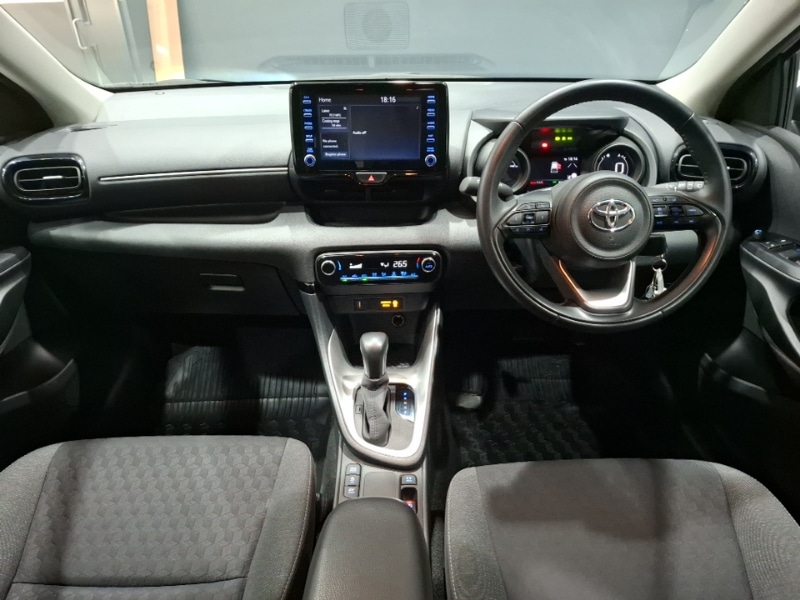 Used Toyota Yaris 2022 for sale - 76426947: Photo 2