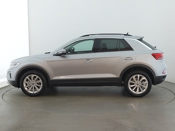 Used Volkswagen T-Roc 2025 for sale - 76097848: Photo 4